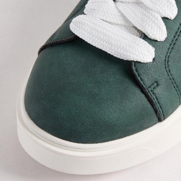 NIB Torrid Chunky Side Detail Lace-Up Sneaker size 9 - Picture 4 of 4